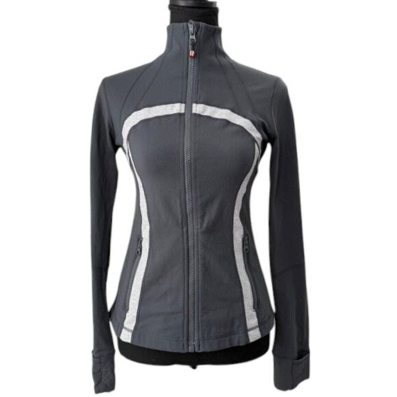 lululemon athletica Tops - LULULEMON Define Full Zip Jacket Coal Gray Wee Stripe Sz 6